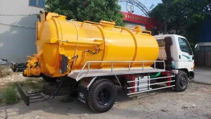 Rút hầm cầu Xã Phú Tân