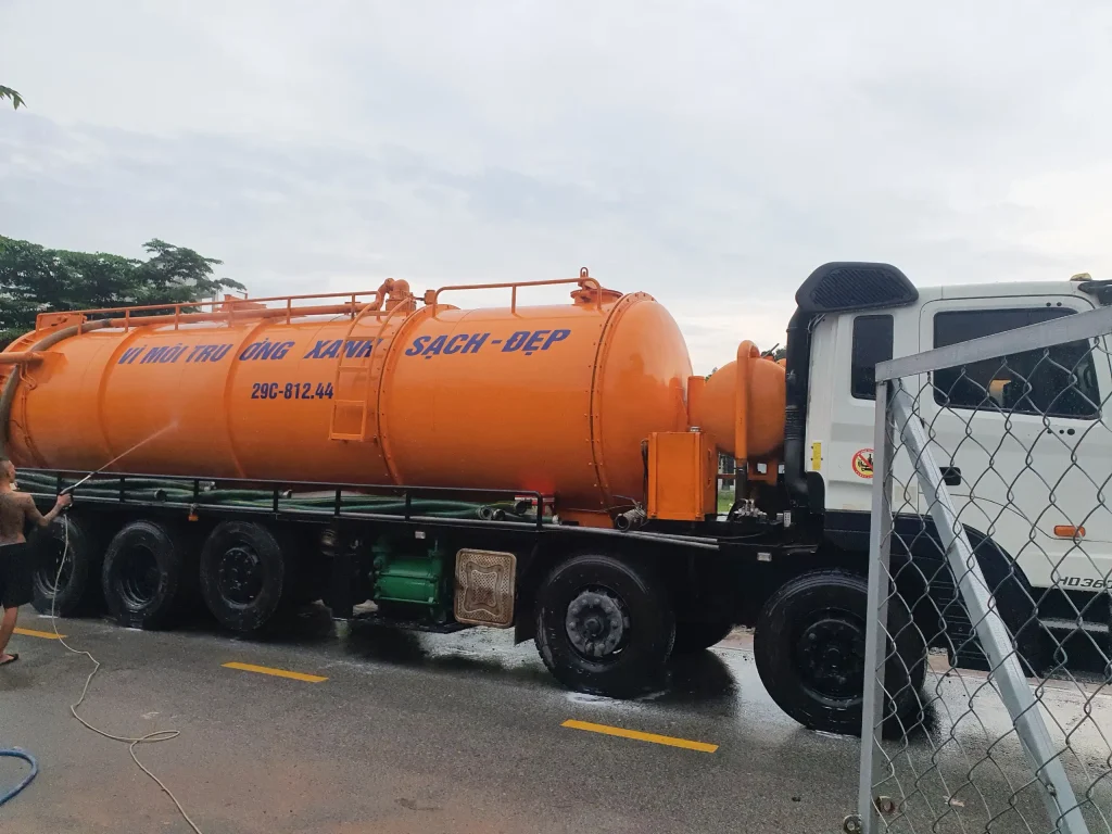 Rút hầm cầu Phường Tân Phú 1 47